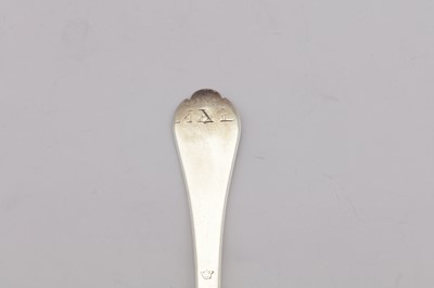 Lot 411 - A late 17th century / early 18th century Channel Islands silver spoon, Jersey circa 1700 by Robert Barbedor