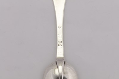 Lot 411 - A late 17th century / early 18th century Channel Islands silver spoon, Jersey circa 1700 by Robert Barbedor