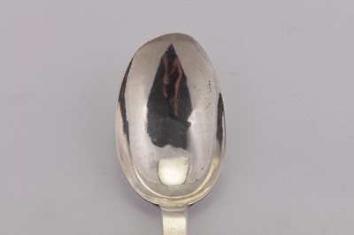 Lot 411 - A late 17th century / early 18th century Channel Islands silver spoon, Jersey circa 1700 by Robert Barbedor