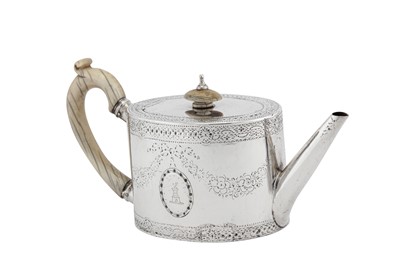 Lot 439 - A George III sterling silver teapot, London 1779 by Thomas Daniell