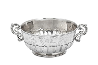 Lot 239 - An 18th century Spanish Colonial silver twin handled bowl, Guatemala circa 1770