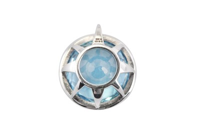 Lot 78 - An aquamarine pendant