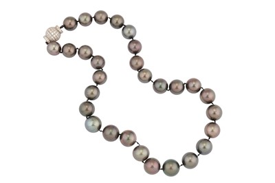 Lot 227 - A cultured pearl necklace with a diamond clasp