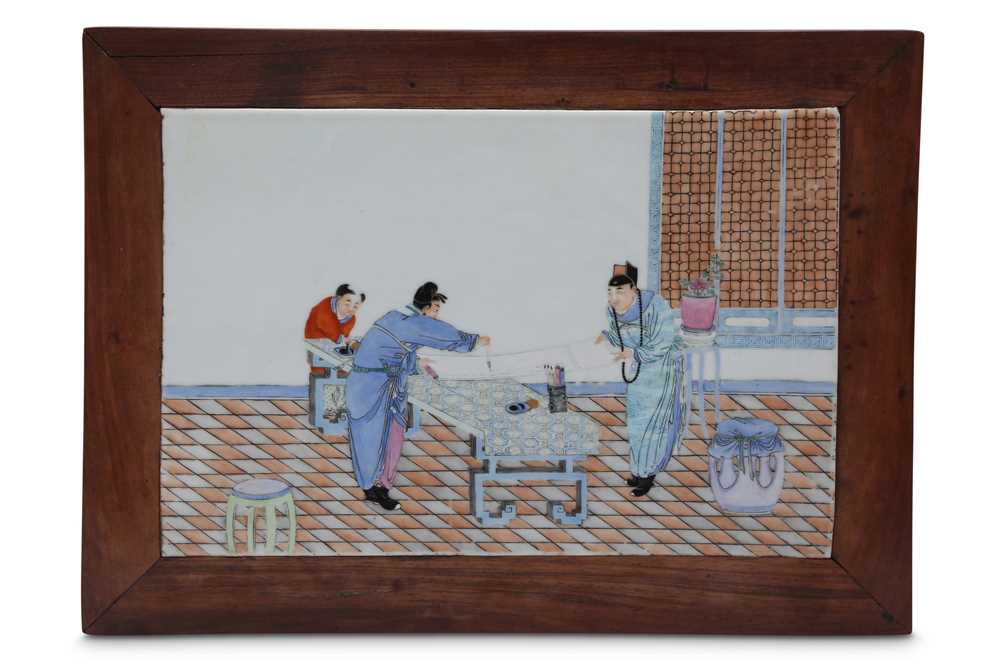 Lot 215 - A CHINESE FAMILLE ROSE 'ARTISTS' PORCELAIN PLAQUE MOUNTED AS A LOW TABLE.