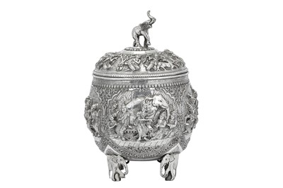 Lot 157 - A mid-20th century Thai unmarked silver betel box, Chiang Mai circa 1950