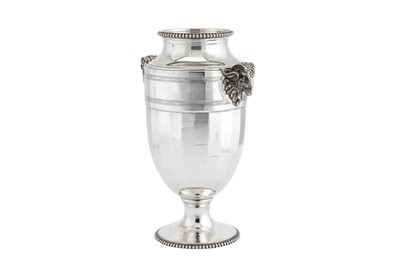 Lot 246 - An early 20th century French 950 standard silver vase, Paris circa 1910, probably by Tetard Ferres