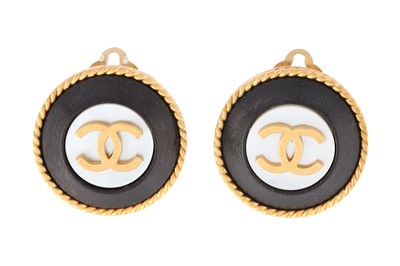 Lot 467 - Chanel Clip On CC Logo Earrings