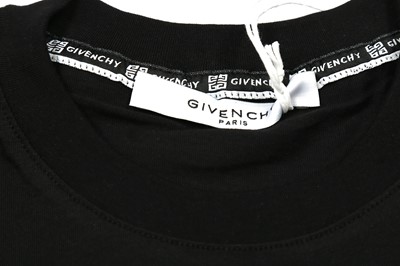 Lot 1349 - Givenchy Black Tribal Print T-Shirt - Size L