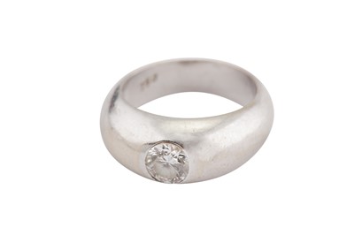 Lot 79 - A diamond single-stone ring