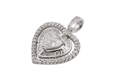 Lot 152 - A diamond pendant