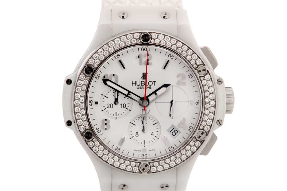 Lot 240 - HUBLOT.