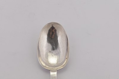 Lot 318 - A William & Mary sterling silver trefid spoon, London 1689 by James Lapley