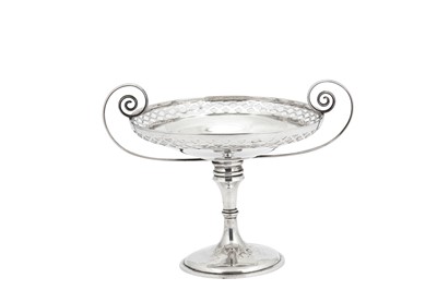 Lot 343 - A George V sterling silver pedestal fruit dish, Sheffield 1911 by Martin, Hall & Co