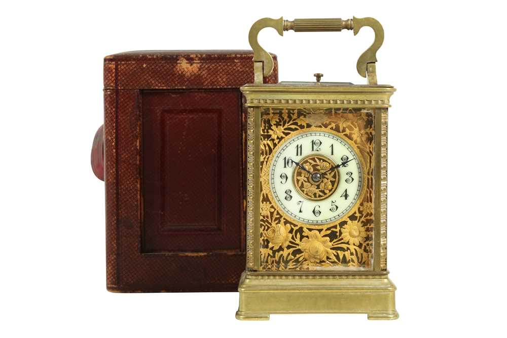 Lot 177 - A LATE 19TH CENTURY FRENCH GILT BRASS CARRAIGE CLOCK WITH REPEAT
