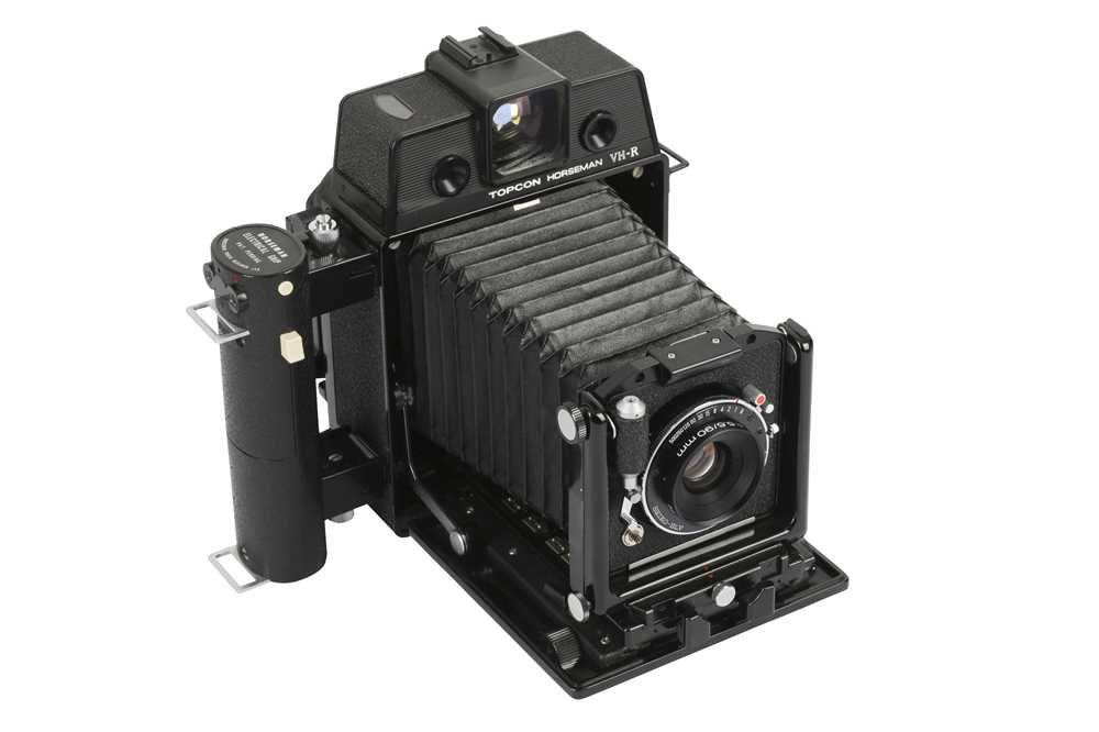Lot 114 - A Horseman VH-R Folding Camera