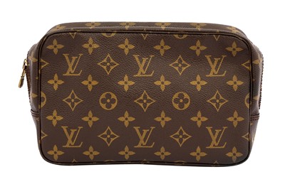 Lot 260 - Louis Vuitton Monogram Toiletry Pouch PM