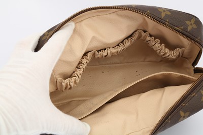 Lot 260 - Louis Vuitton Monogram Toiletry Pouch PM