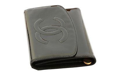 Lot 1318 - Chanel Black CC Logo Flap Wallet