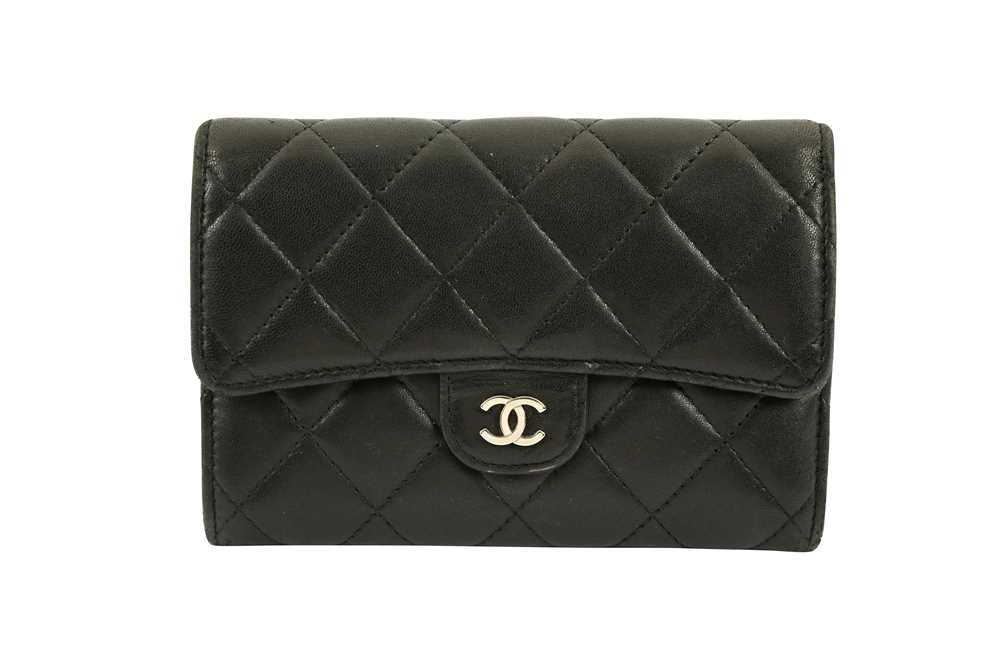 Chanel classic medium wallet Clearance