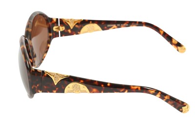 Lot 1283 - Louis Vuitton Iris Tortoise Shell Sunglasses