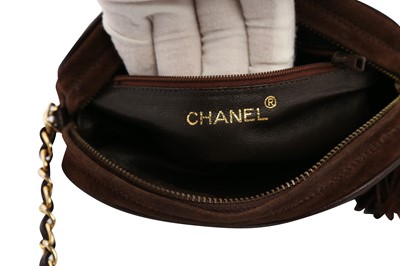 Lot 180 - Chanel Brown CC Logo Oval Chain Bag