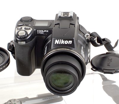 Lot 463 - Various Digital Cameras, inc Nikon CoolPix 900 & 995 etc.