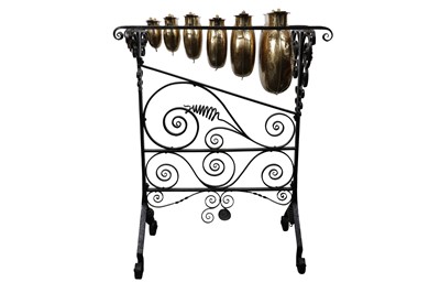 Lot 122 - A LATE 19TH CENTURY ENGLISH ARTS AND CRAFTS WROUGHT IRON, BRASS AND COPPER GLOCKENSPIEL