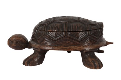 Lot 380 - A NOVELTY TORTOISE CARVED WOODEN BOX