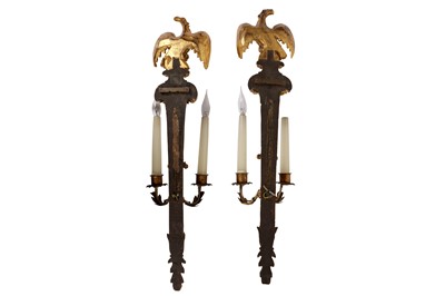 Lot 136 - A PAIR OF 20TH CENTURY WALL MOUNTED EAGLE LIGHTING APPLIQUES