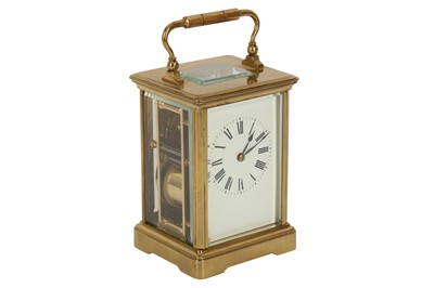 Lot 390 - A LATE 19TH / EARLY 20TH CENTURY FRENCH BRASS CARRIAGE CLOCK