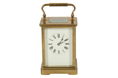 Lot 390 - A LATE 19TH / EARLY 20TH CENTURY FRENCH BRASS CARRIAGE CLOCK