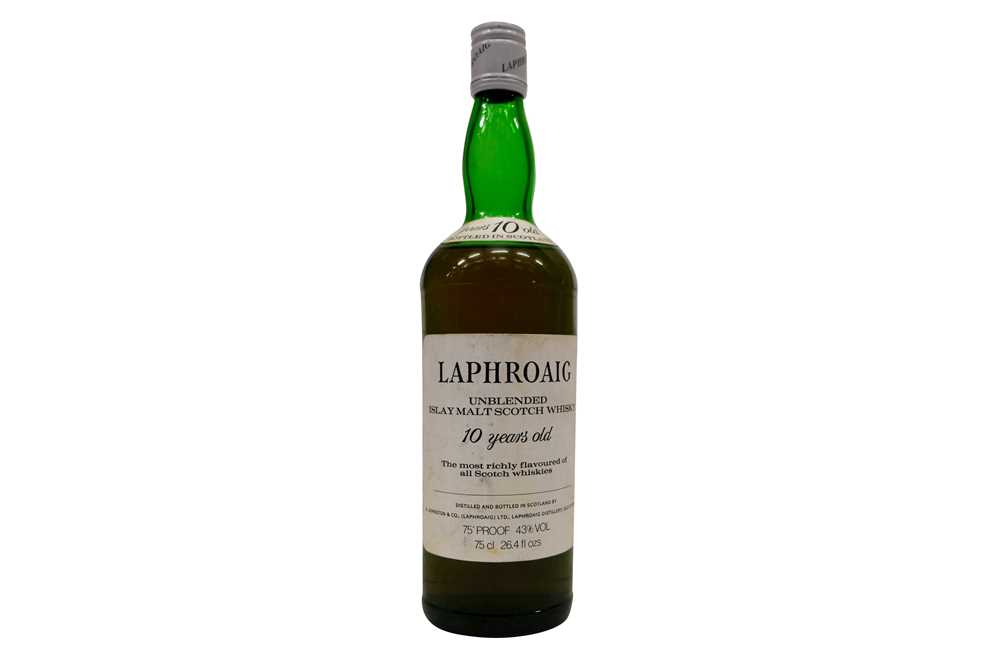 Lot 278 - Laphroaig 10 Year Old - Late 1970s