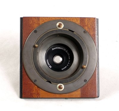 Lot 54 - An Un-named Half Plate Field Camera with Unusual Wide Angle Lens