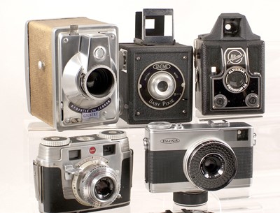 Lot 515 - A Good Selection of Cameras to include Gilbert, Rollei 35T, Kodak Sygnet etc