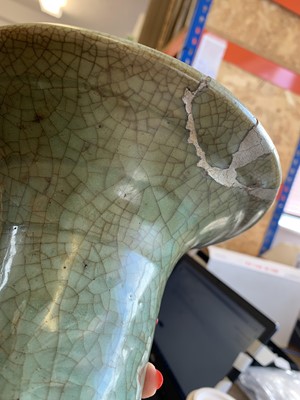 Lot 165 - A CHINESE LONGQUAN CELADON-GLAZED YEN YEN VASE.