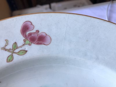 Lot 265 - A CHINESE FAMILLE ROSE 'LADIES' DISH.