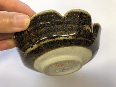 Lot 335 - A CHINESE OCTAGONAL LOBED DISH.