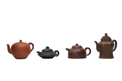 Lot 750a - FOUR CHINESE YIXING TEAPOTS AND COVERS.