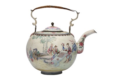 Lot 243 - A LARGE CHINESE FAMILLE ROSE CANTON ENAMEL TEAPOT AND COVER.