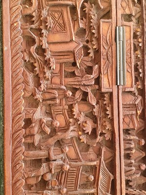 Lot 487 - A CHINESE CANTON CARVED WOOD BOX.