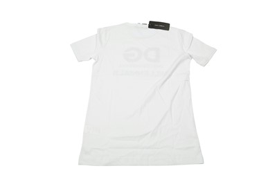 Lot 1308 - Dolce and Gabbana White Millennials T-Shirt - Size 44