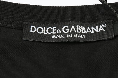Lot 1314 - Dolce and Gabbana Black Millennials T-Shirt - Size 44