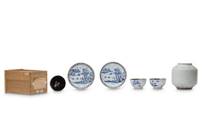 Lot 728 - A KOREAN WHITE GLAZED JAR, A MOTHER OF PEARL-INLAID BOX AND COVER, AND A PAIR OF CHINESE BLUE AND WHITE CUPS AND SAUCERS.