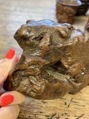 Lot 52 - A CHINESE ROOT WOOD 'LION AND CUB' CARVING.