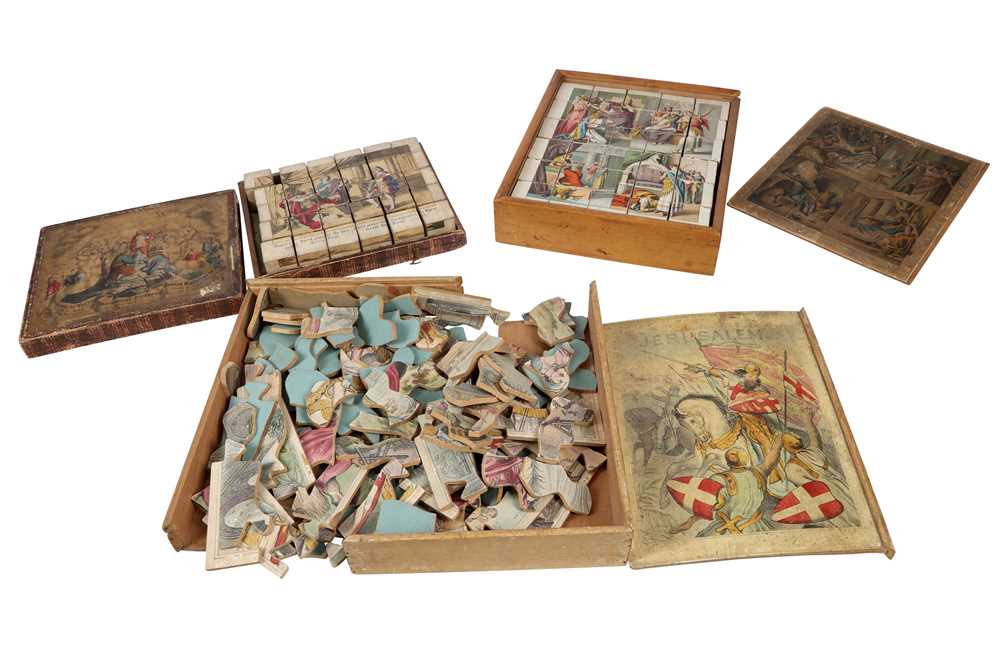 Lot 155 - A COLLECTION OF THREE VINTAGE WOODEN JIGSAW PUZZLES
