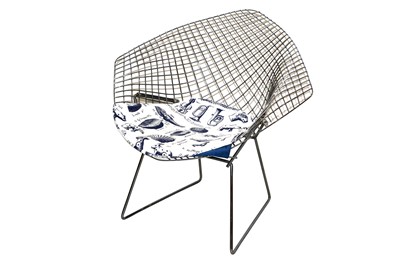 Lot 158 - HARRY BERTOIA for KNOLL INTERNATIONAL, ITALY: a Model 421 diamond arm chair