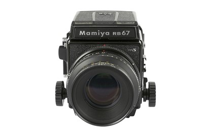 Lot 111 - A Mamiya RB67 Pro S Outfit