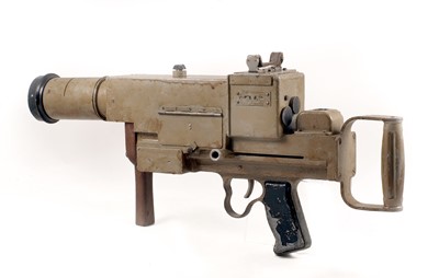 Lot 131 - An Extremely Rare Williamson G-28 Hand-Held Observer's Gun Camera.