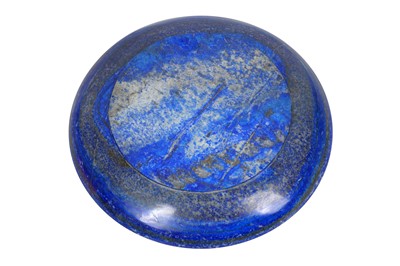 Lot 303 - A LARGE CARVED LAPIS LAZULI SHALLOW BOWL / TABLE CENTREPIECE