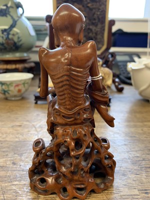 Lot 535 - A CHINESE BOXWOOD FIGURE OF A LUOHAN.